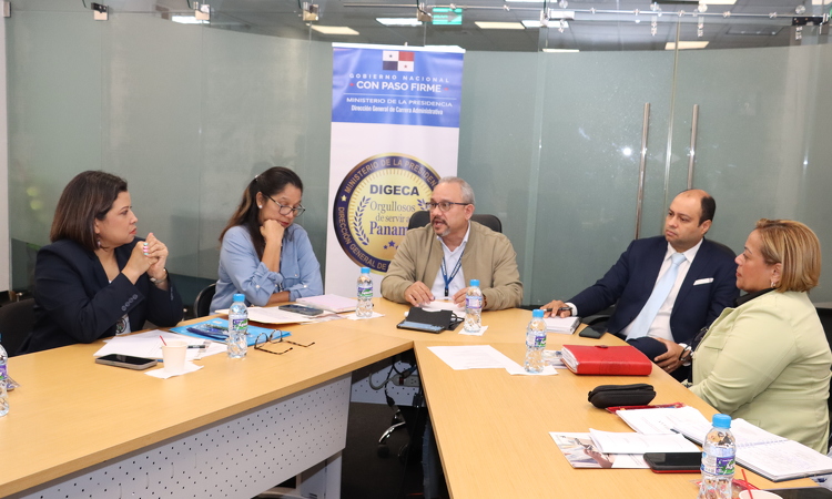 foto de portada de la publicación DIGECA sostiene conversatorio con las OIRH del IDAAN