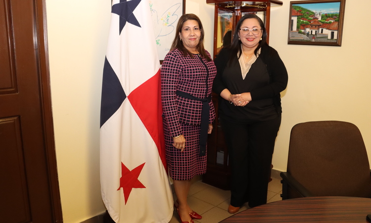 foto de portada de la publicación Directora de DIGECA y Procuradora de la Administración acuerdan fortalecer relaciones bilaterales