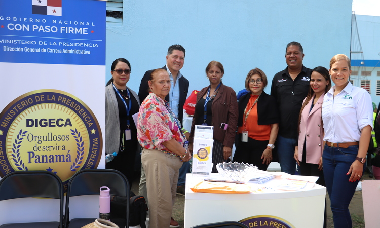 foto de portada de la publicación DIGECA promueve imagen institucional en Feria del empleado de la Autoridad de Aseo