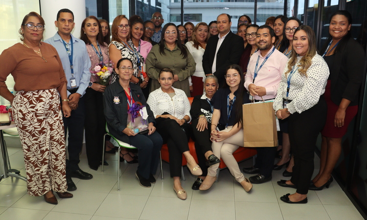 foto de portada de la publicación La Dirección General de Carrera Administrativa capacita a las Secretarias en su día