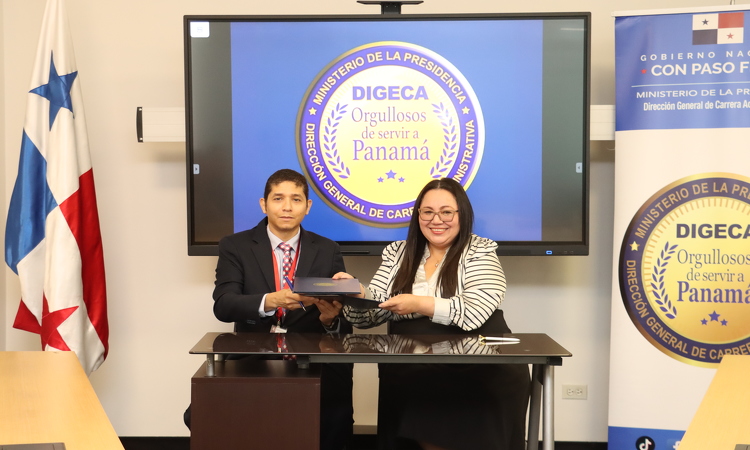 foto de portada de la publicación DIGECA firma convenio con la Universidad Abierta y a Distancia de Panamá en beneficio de los servidores públicos