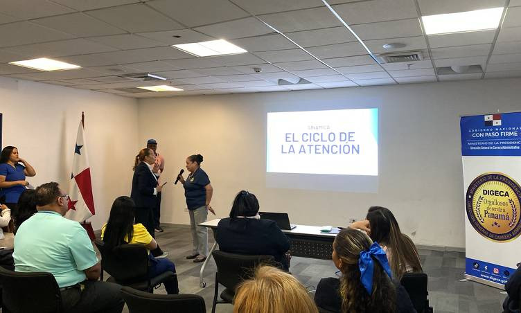 foto de portada de la publicación Servidores públicos de Panamá Centro fortalecen sus competencias en "Calidad del Servicio al Usuario"