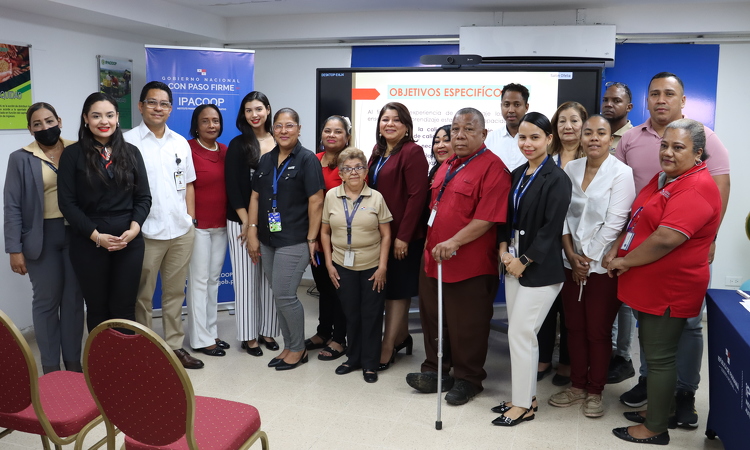 DIGECA refuerza su compromiso institucional dictando un taller sobre la Calidad del Servicio al Usuario en IPACOOP 
