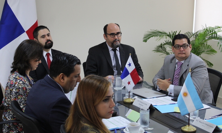 Primera reunión del Comité Intergubernamental de la Iniciativa para la Gobernanza Pública