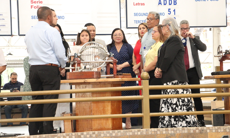 La Lotería Nacional de Beneficencia rinde homenaje a los 31 años de fundación de la DIGECA 