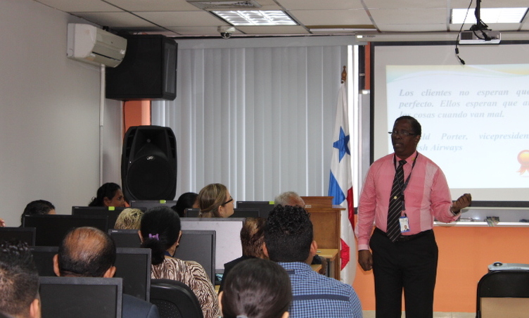 Seminario “Servicio de Excelencia” 